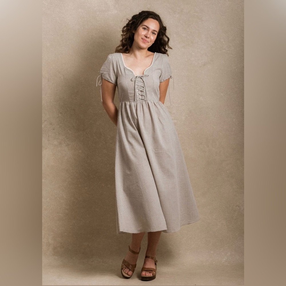Neuflora Pembroke Dress Size Medium in Taupe Gingham